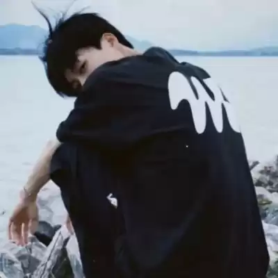 邱湛蓝